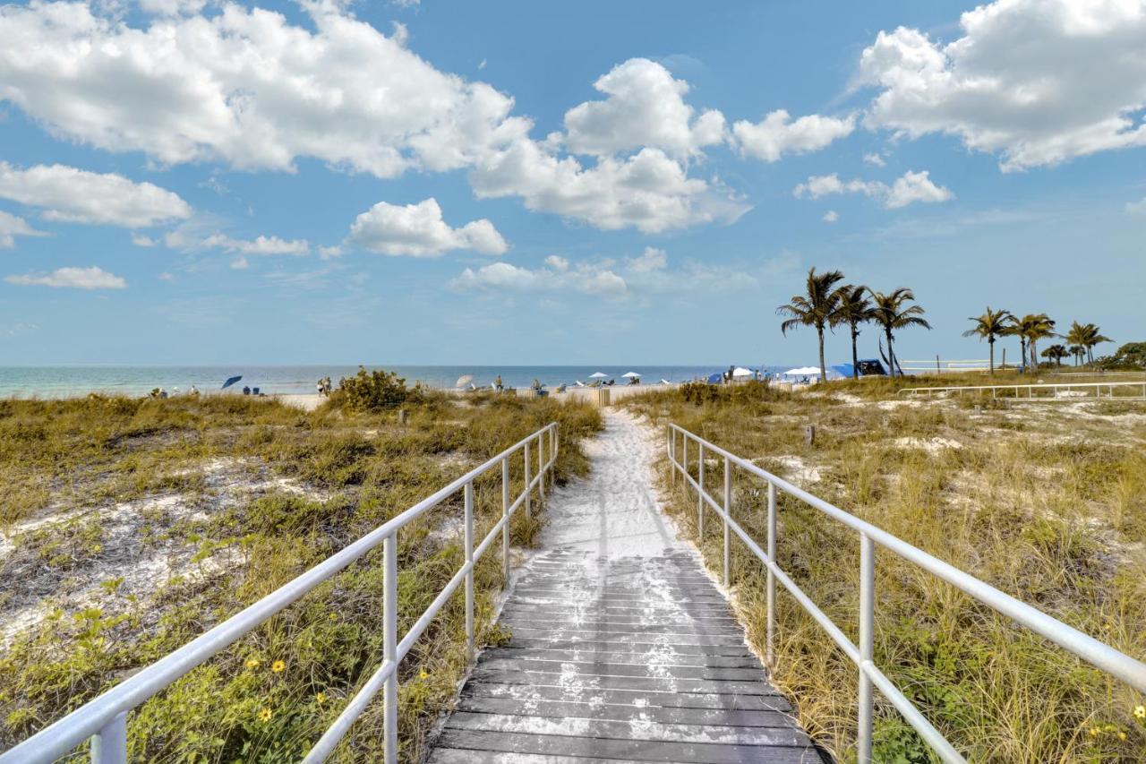 The Palm Condos St. Pete Beach Buitenkant foto