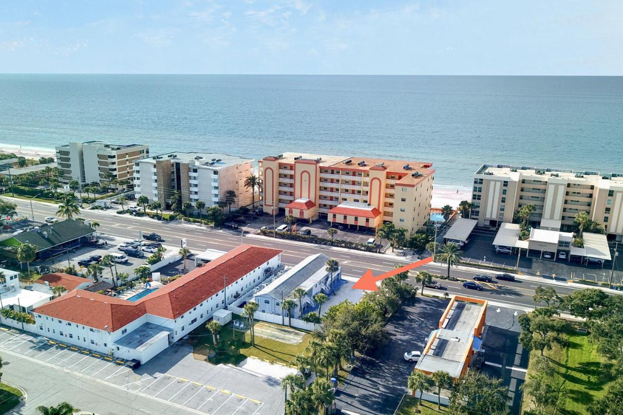 The Palm Condos St. Pete Beach Buitenkant foto
