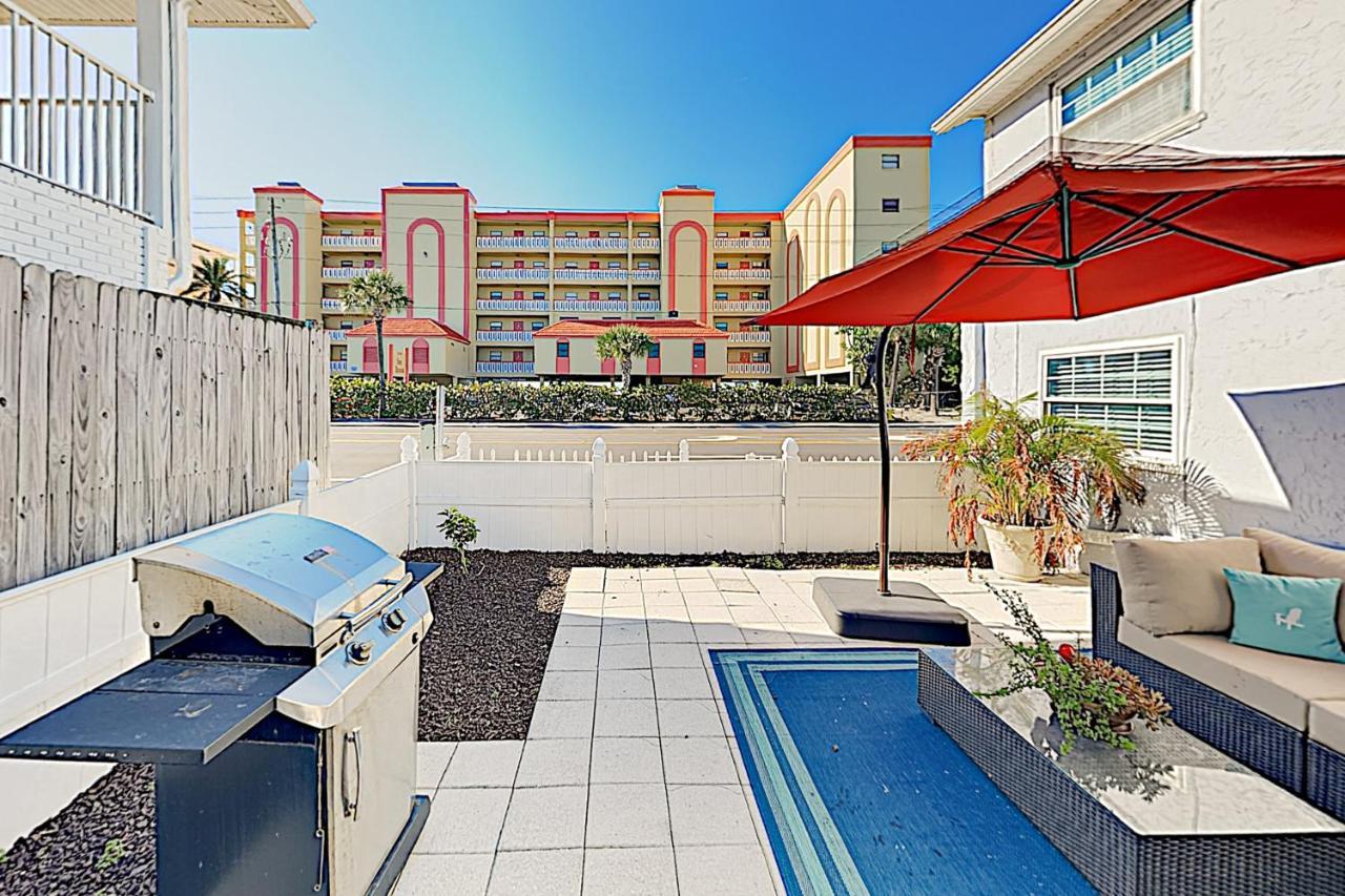 The Palm Condos St. Pete Beach Buitenkant foto