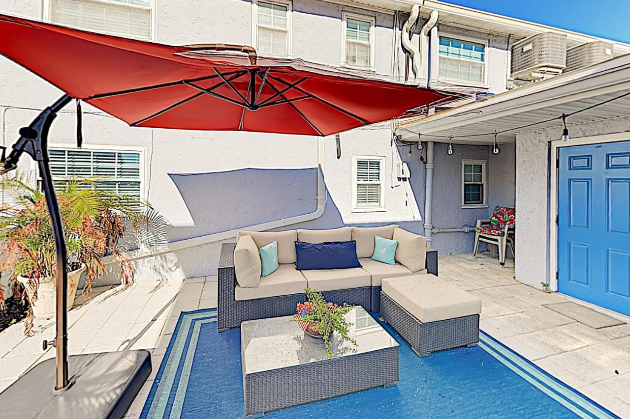 The Palm Condos St. Pete Beach Buitenkant foto